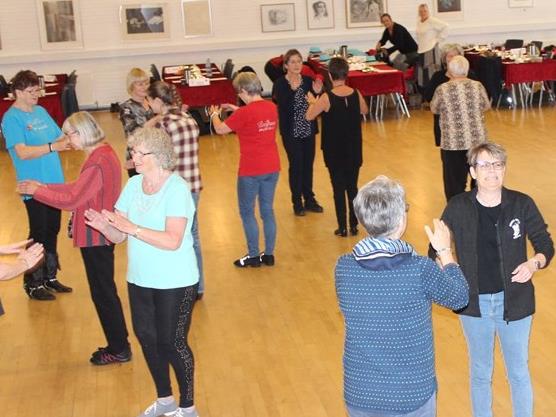 UNDERVISNING OG HOLD